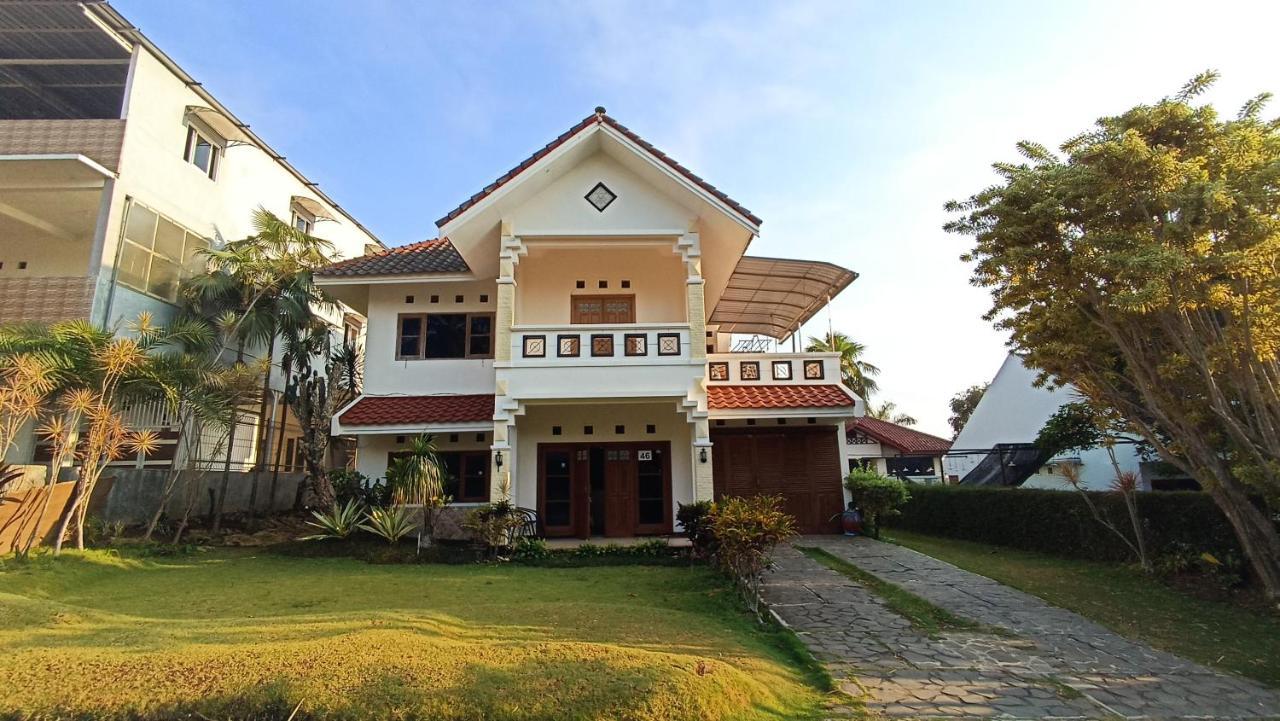 Villa Ohana Batu Esterno foto