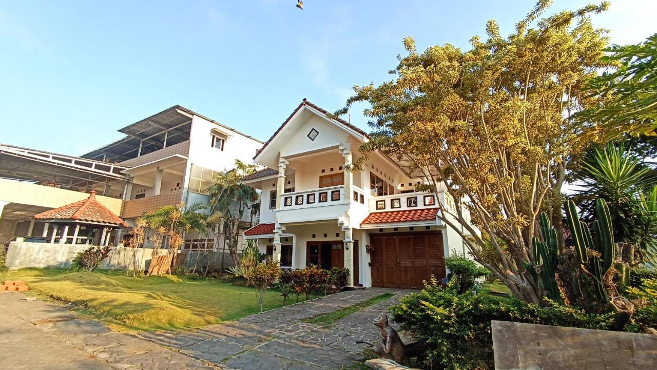 Villa Ohana Batu Esterno foto